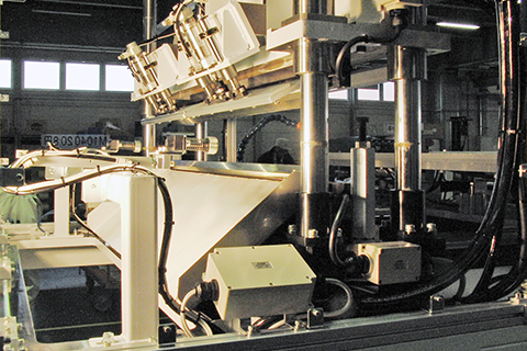 ゲートカットシステム